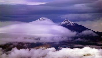 Los Ilinizas vistos desde el Cotopaxi