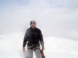 Sergio en la cima del Cotopaxi