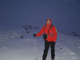 Sergio perdido en la niebla de la mañana