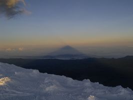 La sombra del cono del Chimborazo