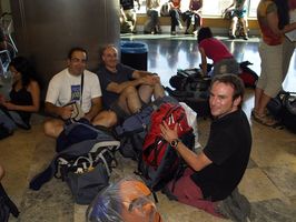 Esperando para facturar en el aeropuerto de Barajas