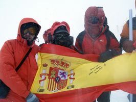 Sergio en la cima del Pico Lenin