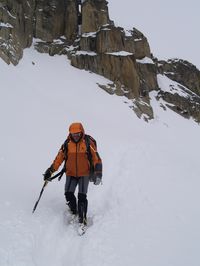 Bajando del Portillón Superior en el Aneto (Huesca)