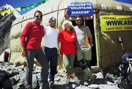 En el campamento base avanzado del Lenin (Pamir, Kirguizistán)