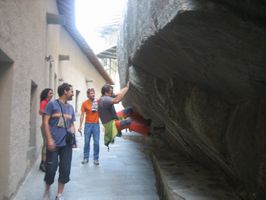 Practicando boulder (Suiza)