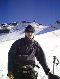 Camino de la cima del Gran Paradiso (Italia)