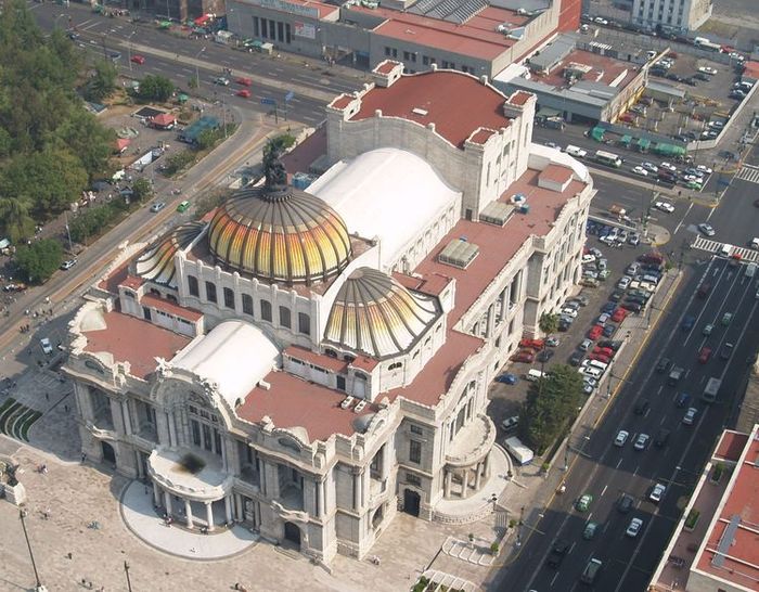 El Palacio de Bellas Artes visto desde la Torre Latinoamericana de día
