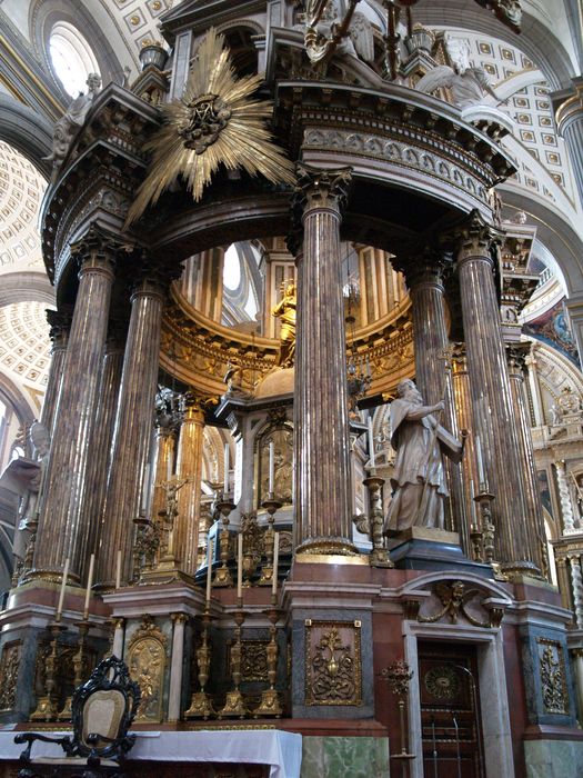 Ciprés de la Catedral de Puebla