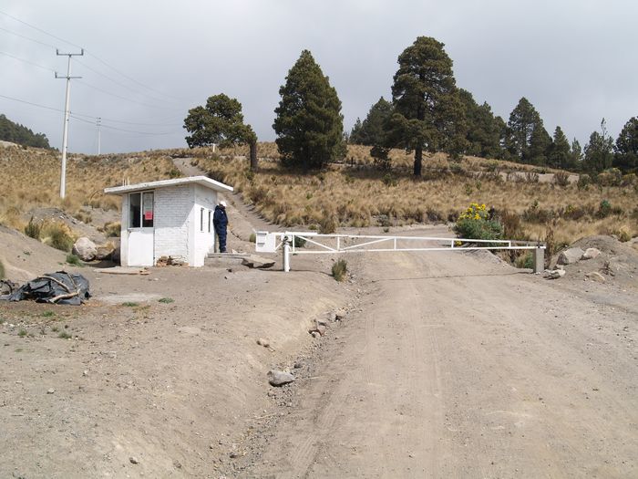 Puesto de control en Sierra Negra