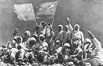 Fotograf�a de la primera ascensi�n al Muztagh Ata en 1956
